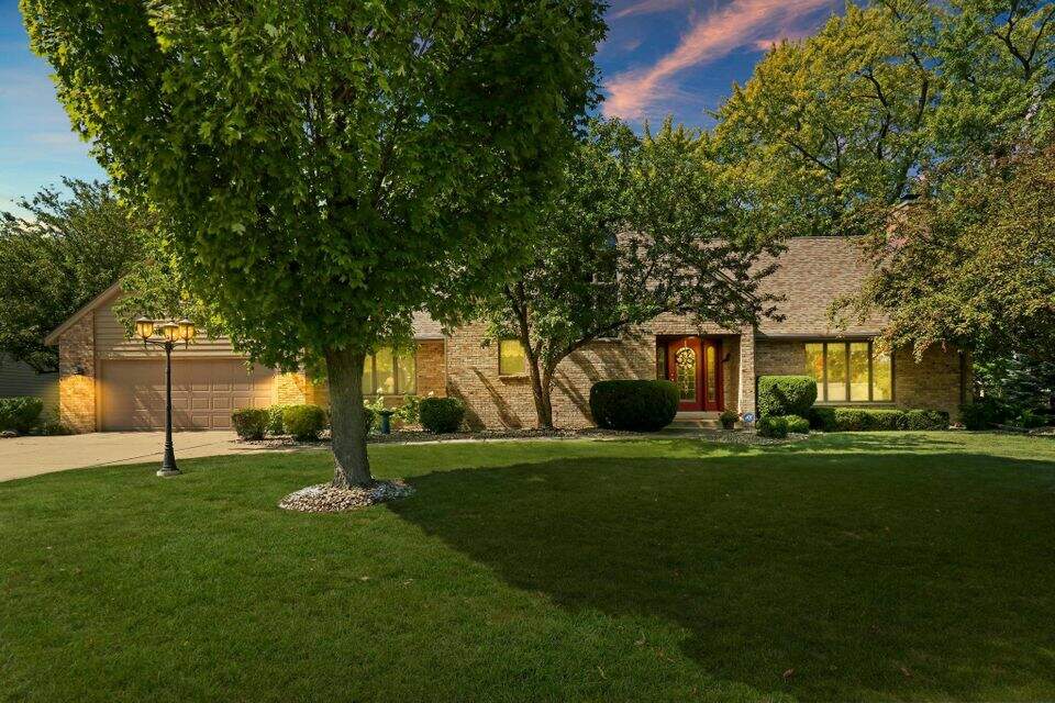 1184 63rd Ave, Kenosha, WI 53144 MLS 1813597 properties SE Wisconsin