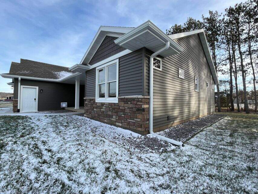 2012 Prairie Pl, Holmen, WI 54636 MLS 1820966 properties La Crosse