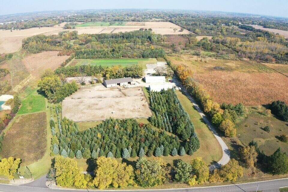 W6184 Star School Rd, Fort Atkinson, WI 53538 MLS 1821251