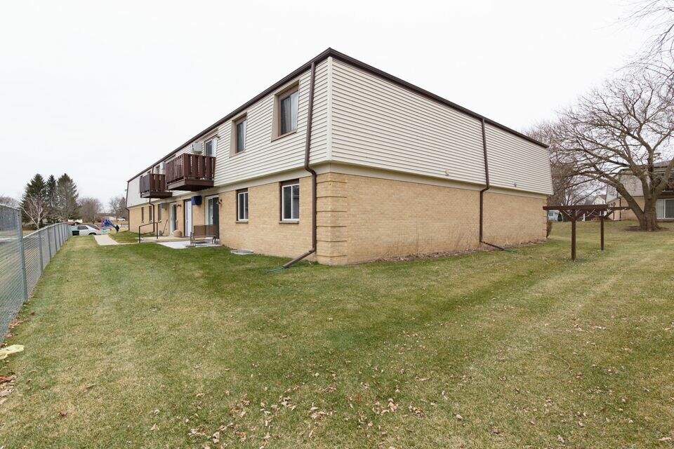 N169W19872 Dr 102, Jackson, WI 53037 MLS 1822750