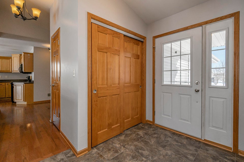 895 Chief Kewaskum Pl, Kewaskum, WI 53040 MLS 1824163 properties SE Wisconsin