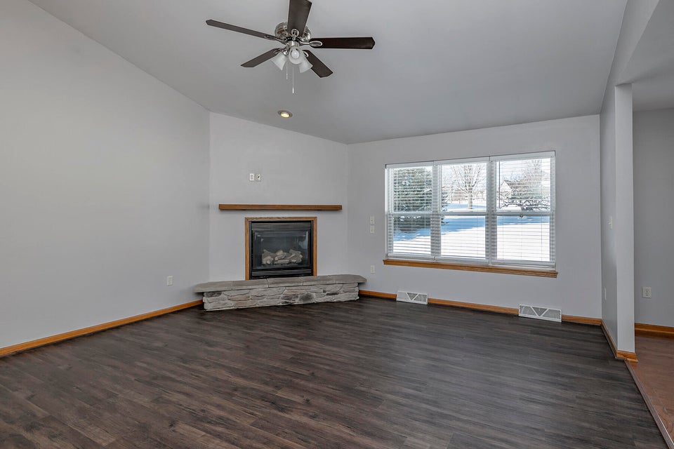 895 Chief Kewaskum Pl, Kewaskum, WI 53040 MLS 1824163 properties