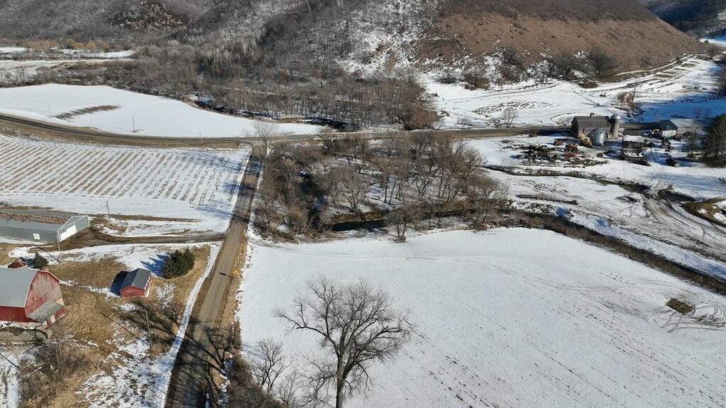 13002 Rooster Valley Rd, Spring Grove, MN 55974 MLS 1824534