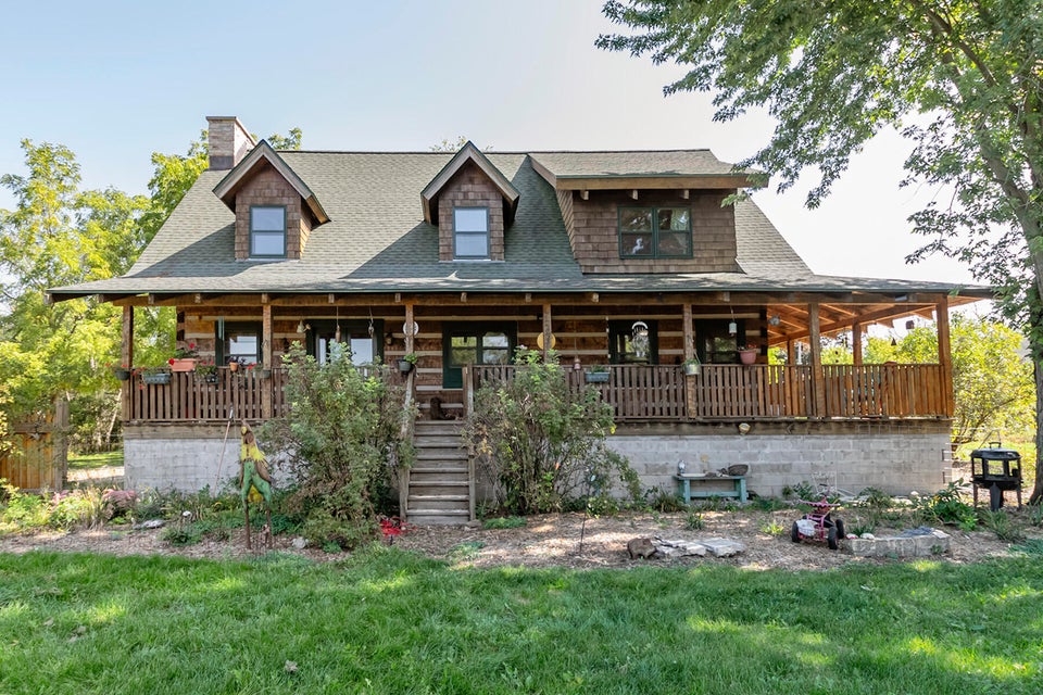 6806 Raynor Ave, Franksville, WI 53126 MLS 1825022 properties SE