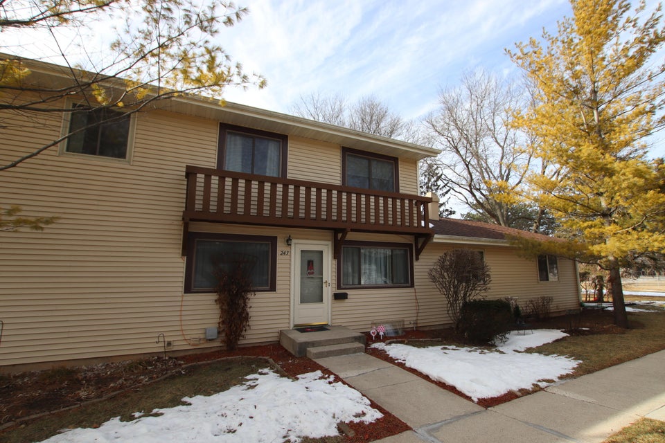 243 Bayberry Ln, Fond Du Lac, WI 54935 MLS 1825074 properties SE