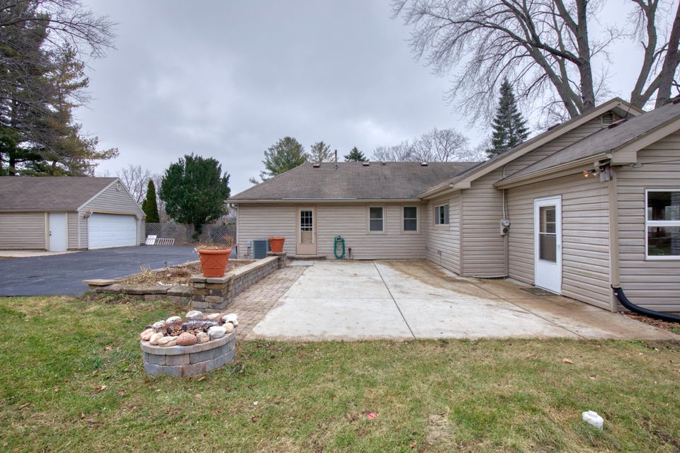 3416 Summit Ave, Waukesha, WI 53188 MLS 1825124 properties SE