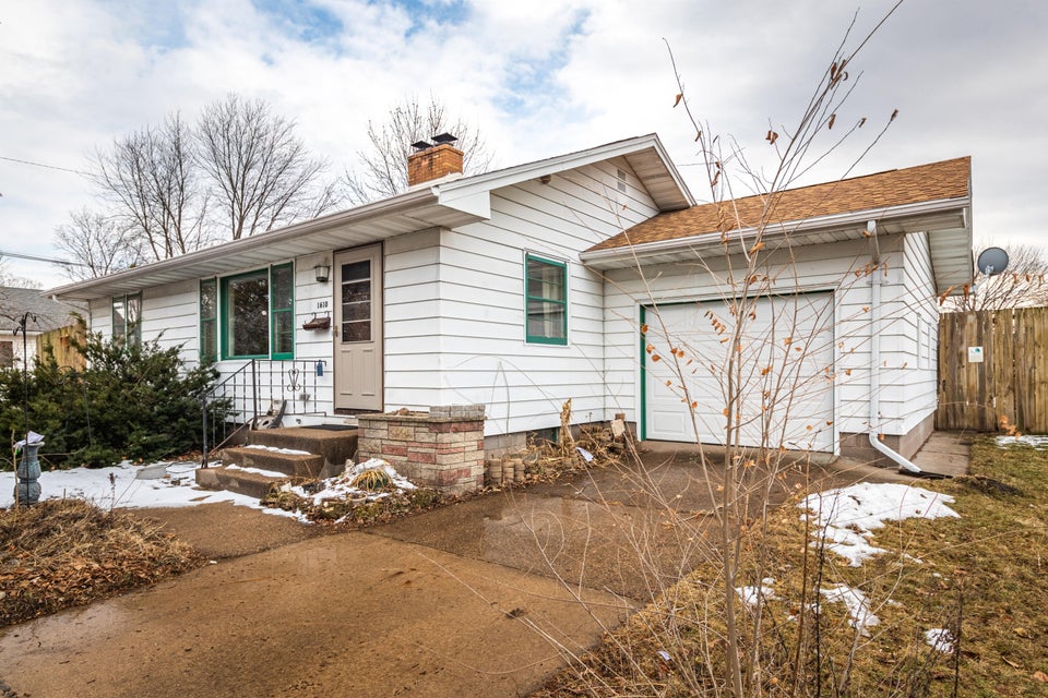 1610 Hayes St, La Crosse, WI 54603 MLS 1825529 properties La Crosse