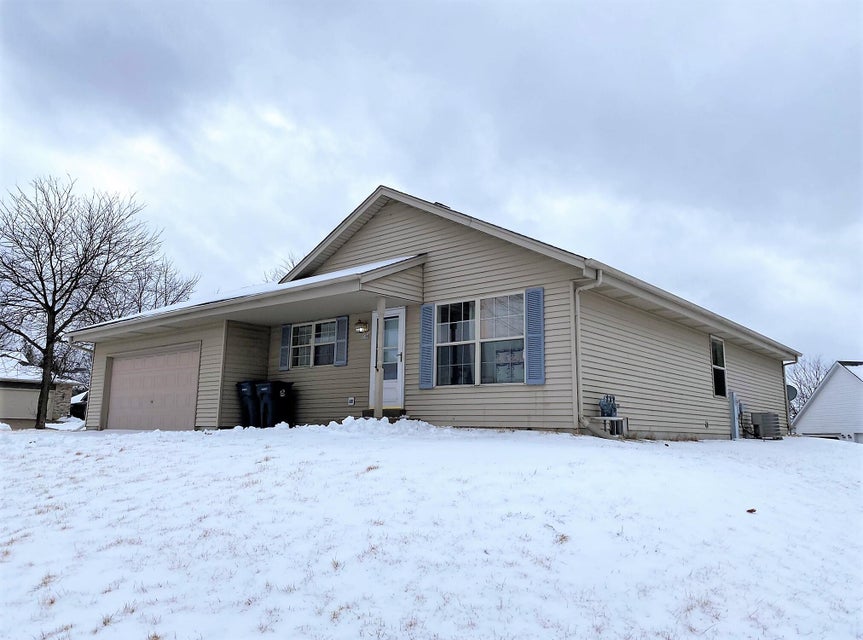 2300 N University Dr, Waukesha, WI 53188 MLS 1825828 properties