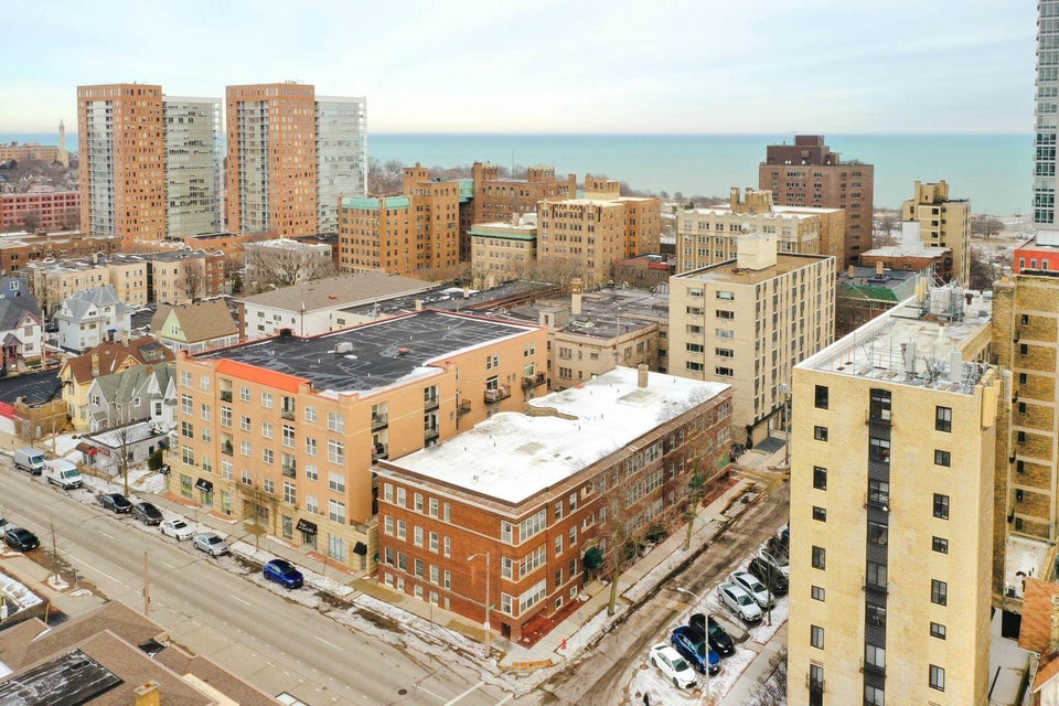 1704 E Kane Pl B, Milwaukee, WI 53202 MLS 1826075 properties SE