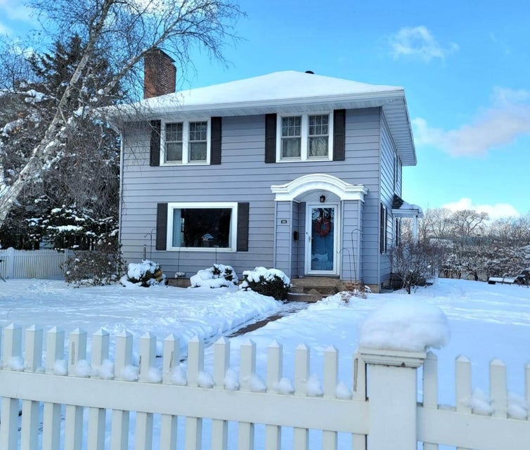 561 Losey Blvd N, La Crosse, WI 54601 MLS 1827106 properties La