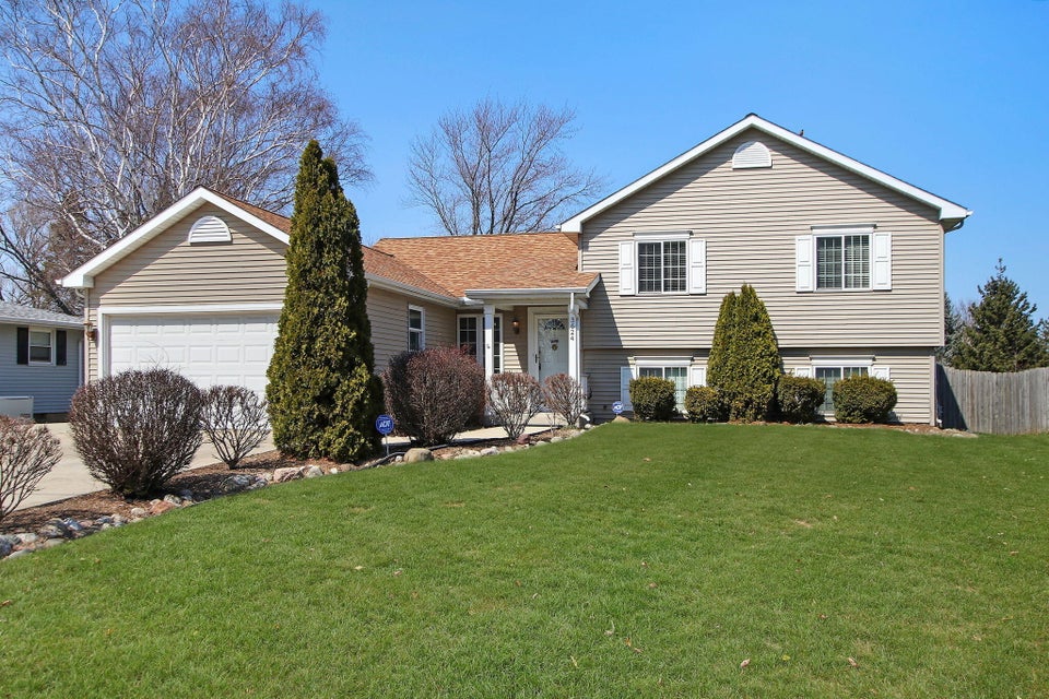 3624 30th St, Kenosha, WI 53144 MLS 1829941 properties SE Wisconsin