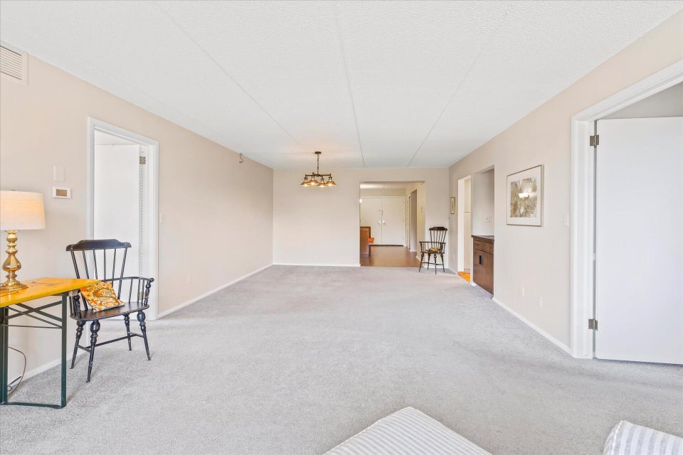 111 11th St 4AN, Racine, WI 53403 MLS 1829981 properties SE