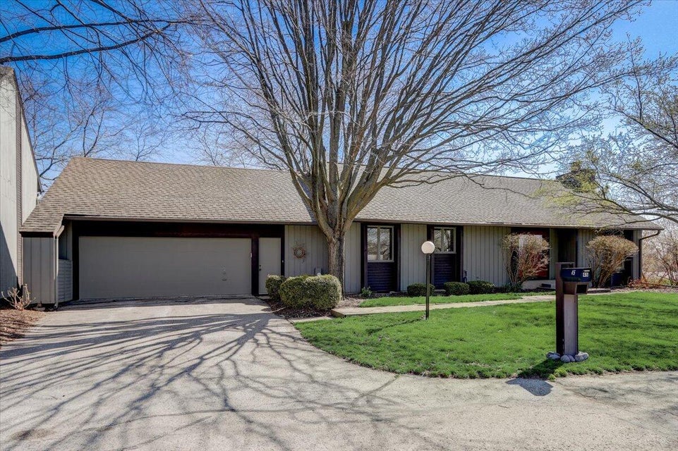 45 E Campus Ct, Wind Point, WI 53402 MLS 1830703 properties SE