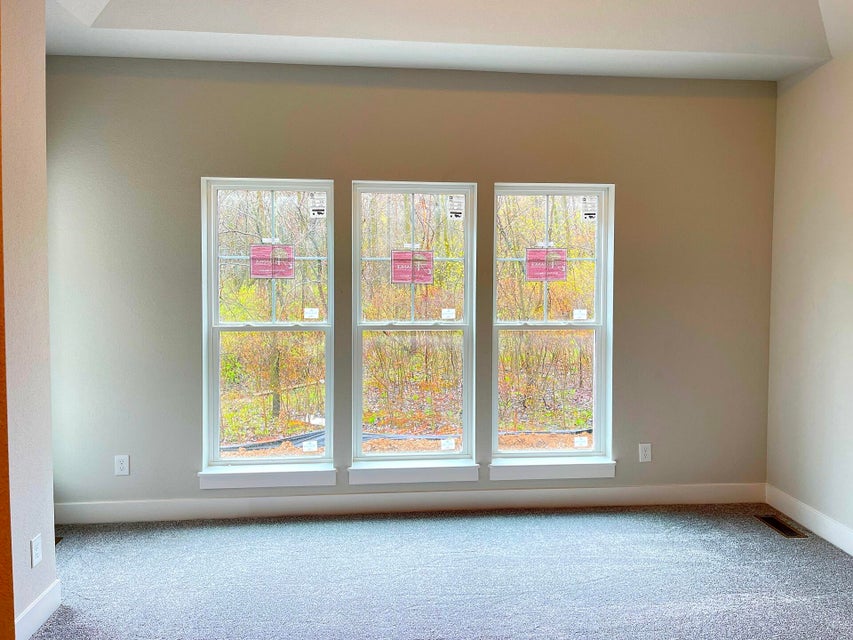 2135 W Colonial Woods Cir, Oak Creek, WI 53154 MLS 1832605