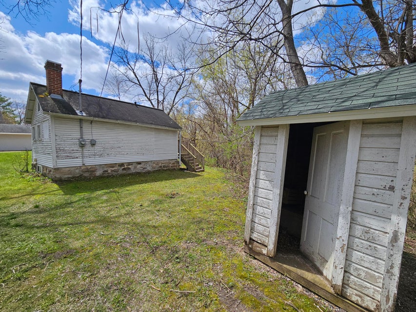 103 West St, North Freedom, WI 53951 MLS 1833016 properties SE