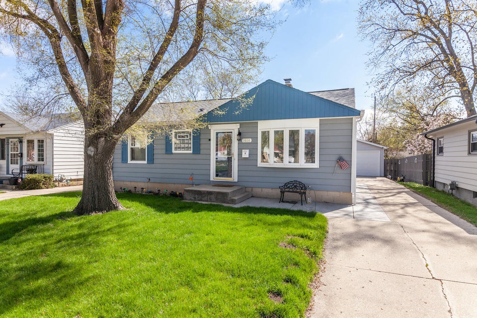 3616 S 54th St, Milwaukee, WI 53220 MLS 1833088 properties SE