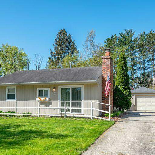 W146S6997 Catalina Dr, Muskego, WI 53150 MLS 1833464 properties