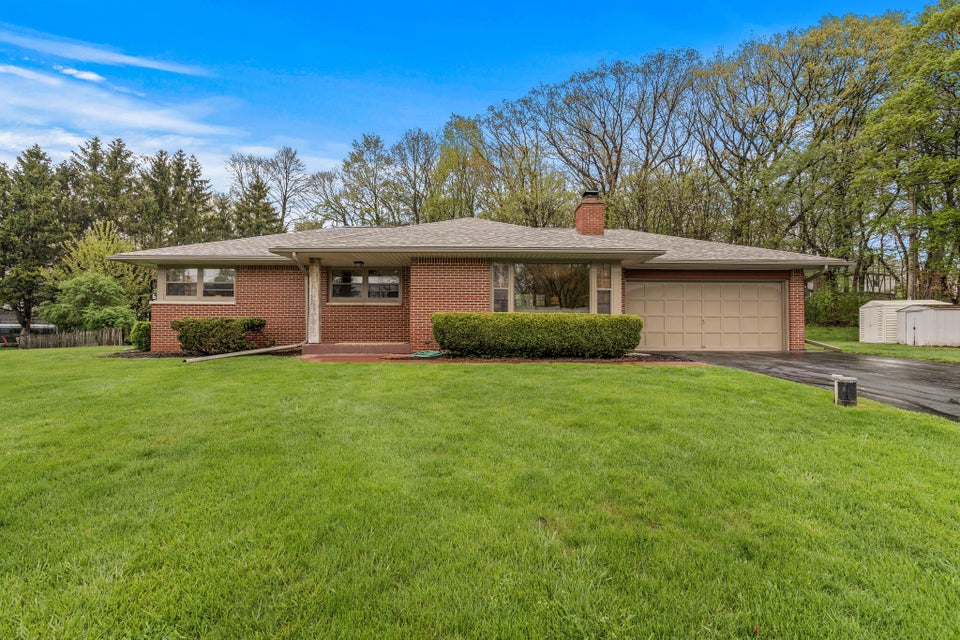 15220 Indian Creek Pkwy, Brookfield, WI 53005 MLS 1833618