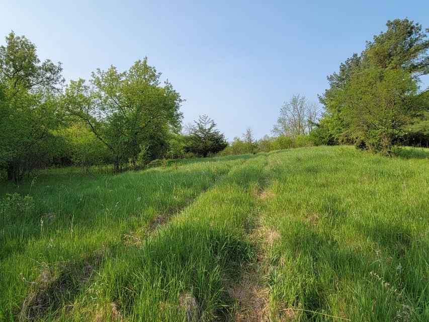 Lt2 Genesee Lake Rd, Summit, WI 53066 MLS 1835314 properties SE