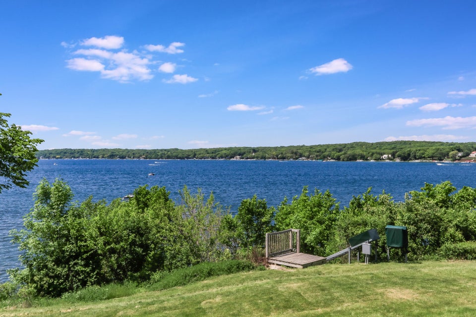 N1963 Birches Dr, Lake Geneva, WI 53147 MLS 1835661 properties SE