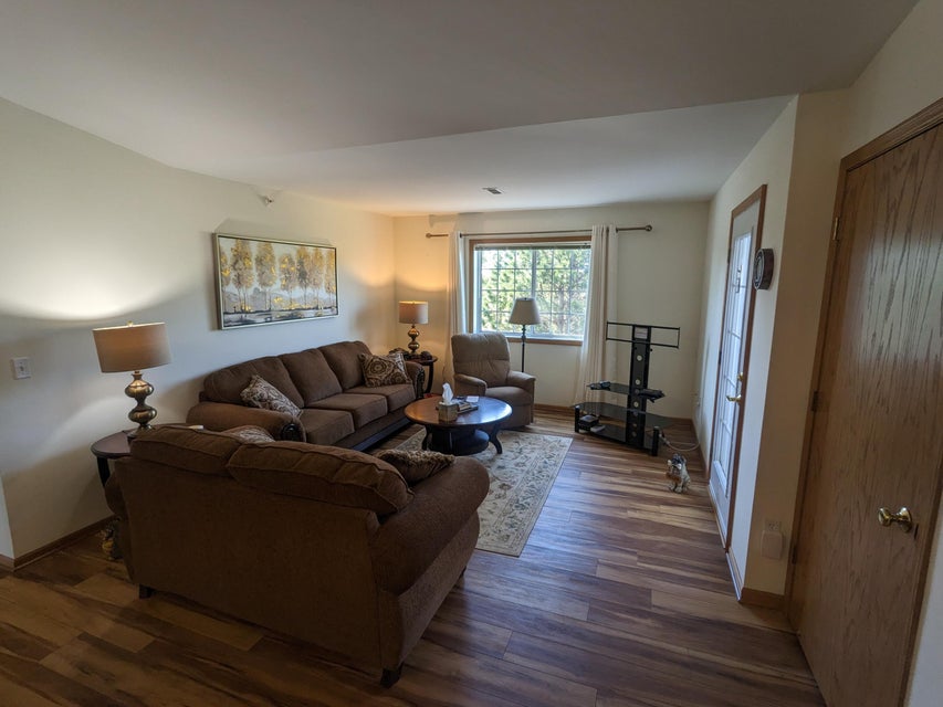 2825 11th Pl 712, Kenosha, WI 53140 MLS 1835908 properties SE Wisconsin