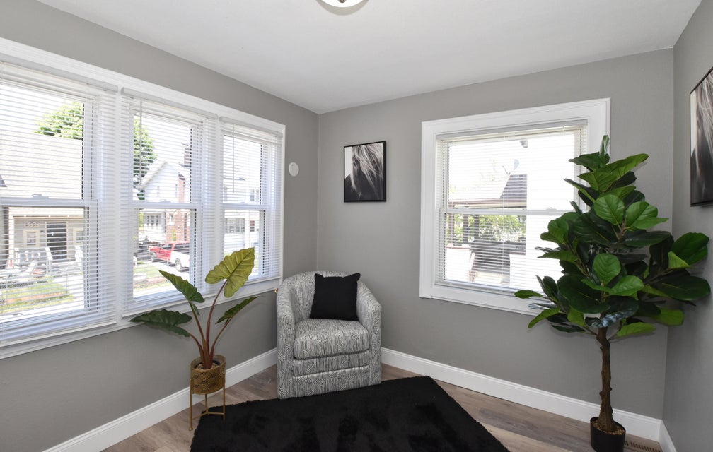 2554 N Hubbard St, Milwaukee, WI 53212 MLS 1836038 properties SE