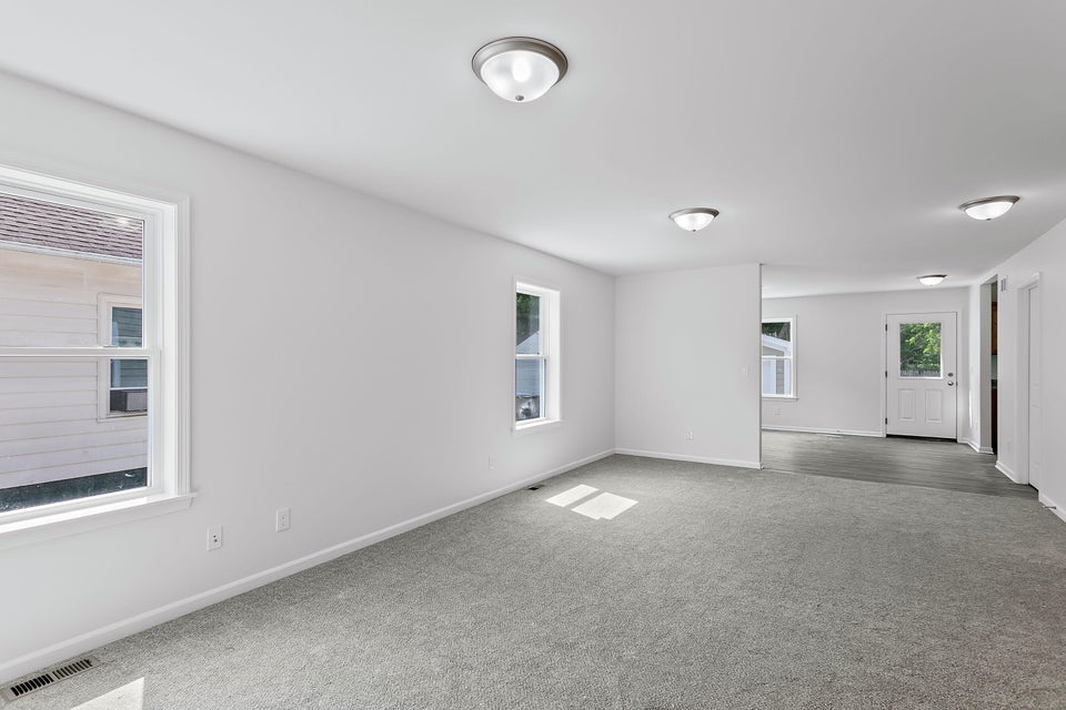 1317 Albert St, Racine, WI 53404 MLS 1838038 properties SE Wisconsin