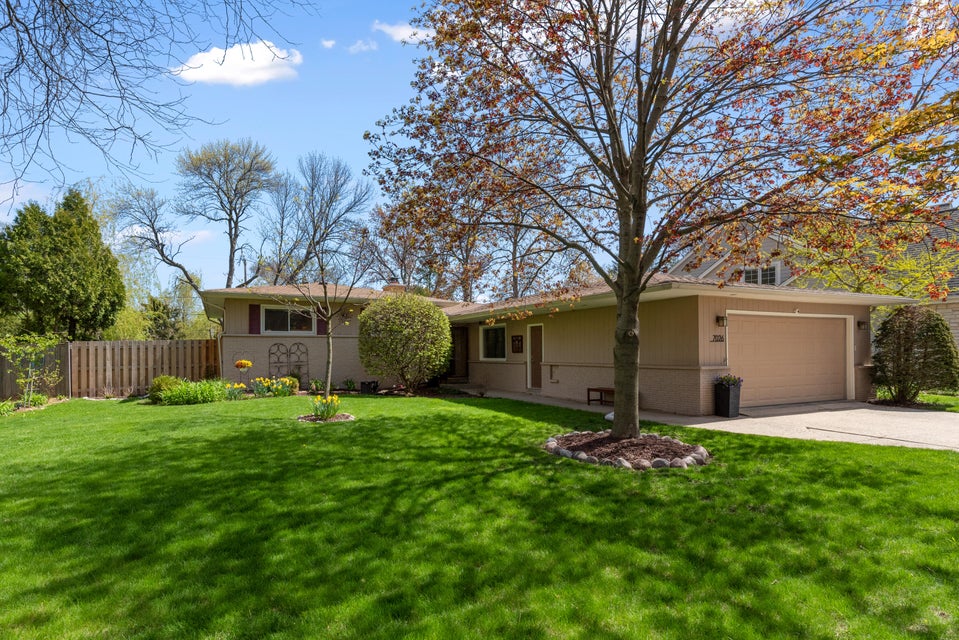 7026 N Lombardy Rd, Fox Point, WI 53217 MLS 1840665 properties SE