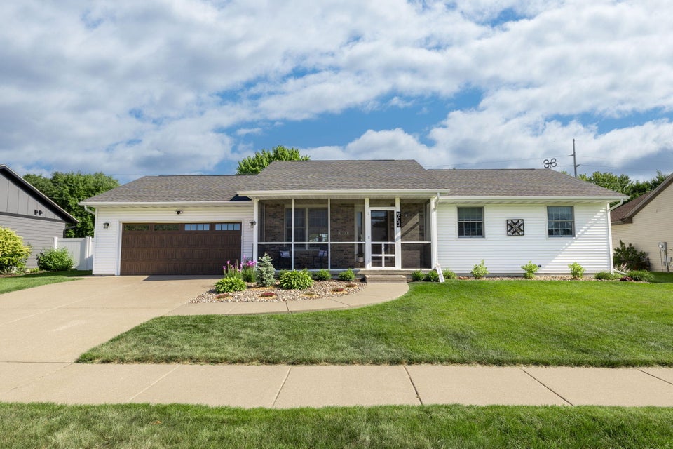 903 Eastwood St, Holmen, WI 54636 MLS 1842871 properties La Crosse