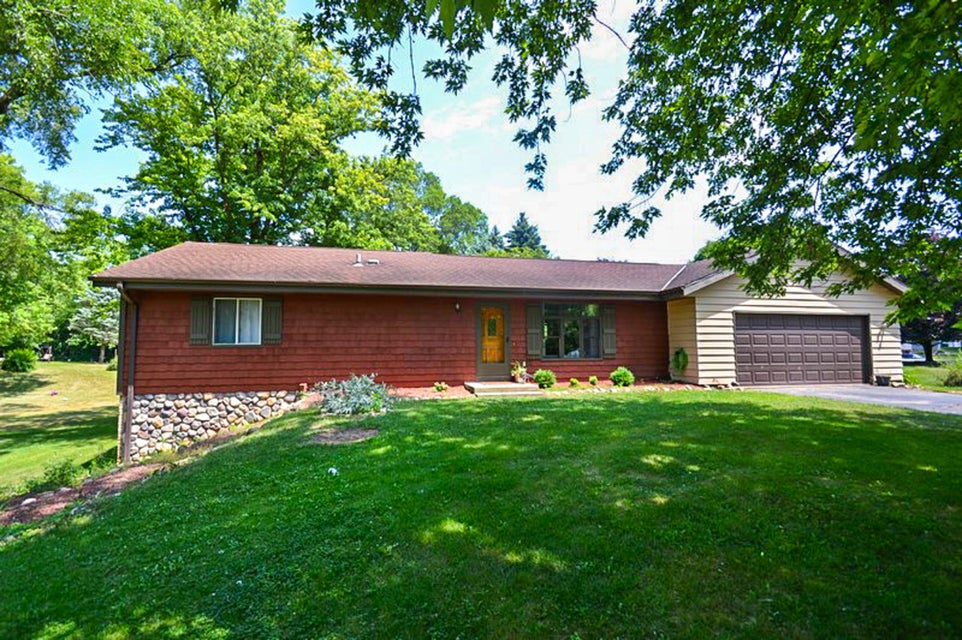 W312S5420 Dable Rd, Mukwonago, WI 53149 MLS 1843381 properties SE