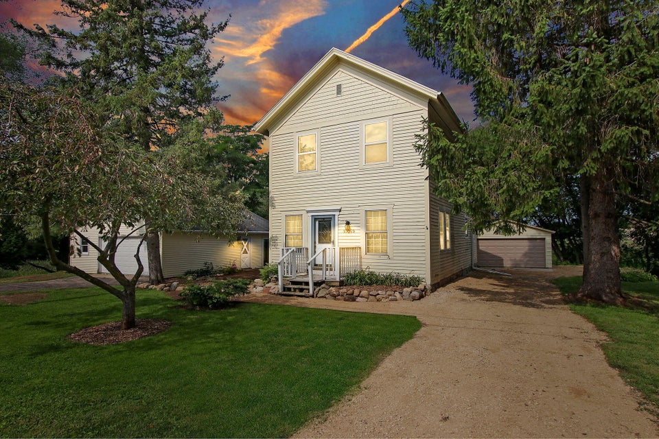 N7049 County Road Dd, Burlington, WI 53105 MLS 1844976 properties