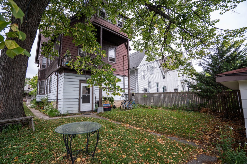 2952 N Newhall St 2954, Milwaukee, WI 53211 MLS 1849583