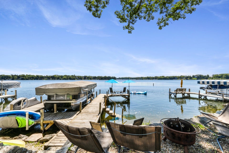 W5361 Lost Nation Rd, Elkhorn, WI 53121 MLS 1850356 properties SE