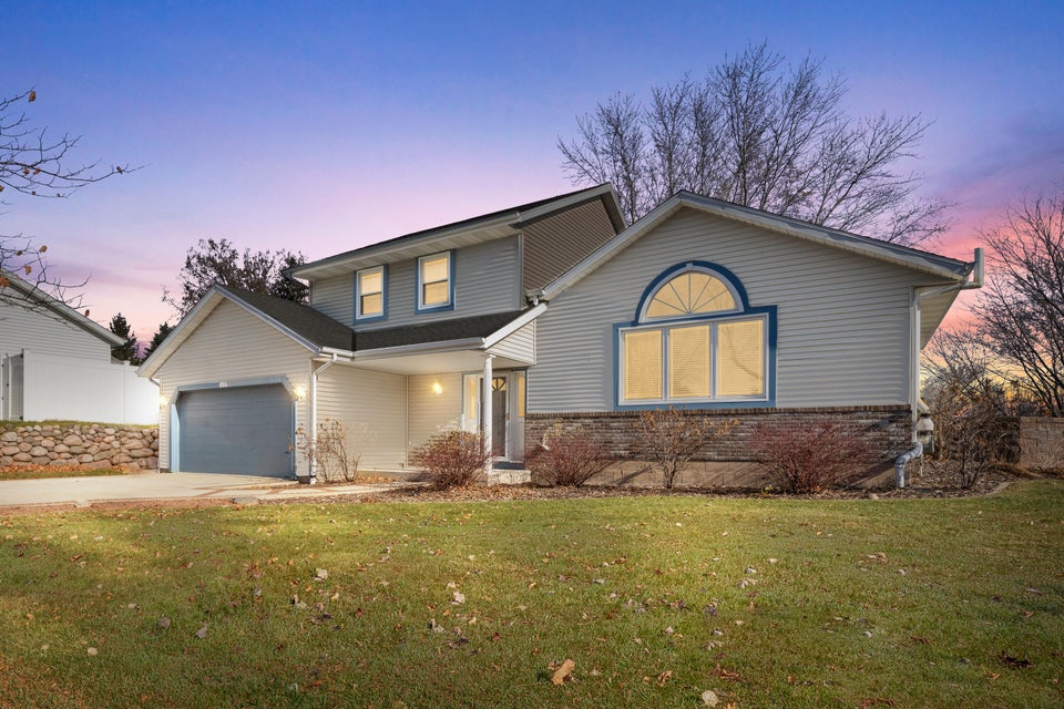 414 S Claremont Rd, Saukville, WI 53080 MLS 1857885 properties SE