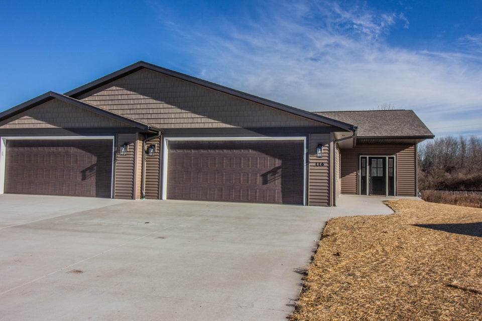 116 Sunrise Ct, Cedar Grove, WI 53013 MLS 1858861 properties SE