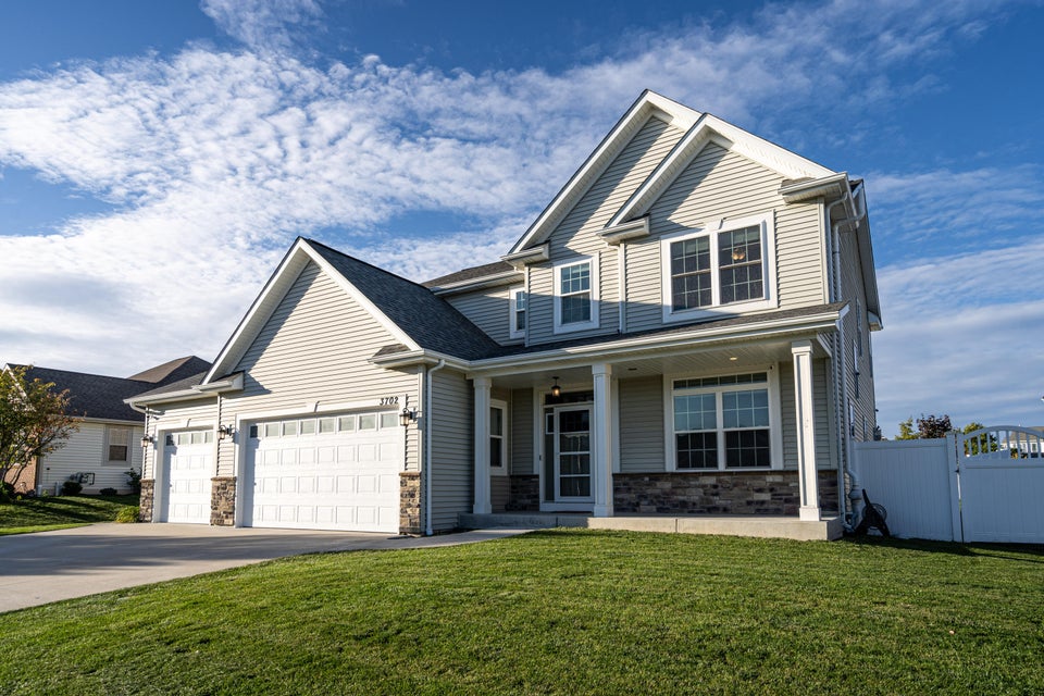 3702 23rd St, Kenosha, WI 53144 MLS 1859322 properties SE Wisconsin