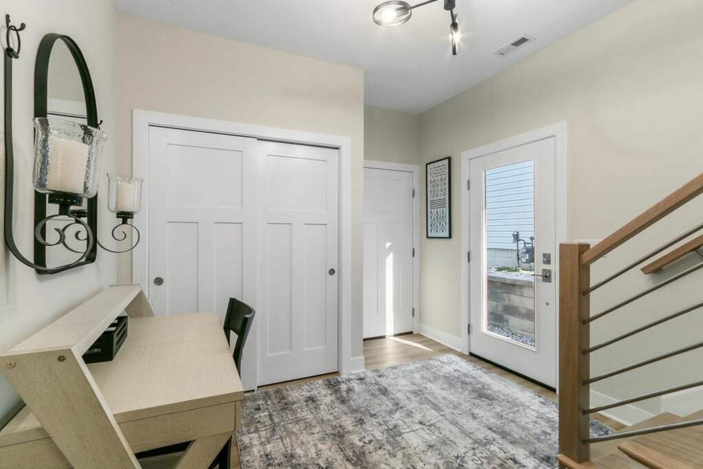 422 S Lakeshore Dr, Fontana, WI 53125 MLS 1859572 properties SE