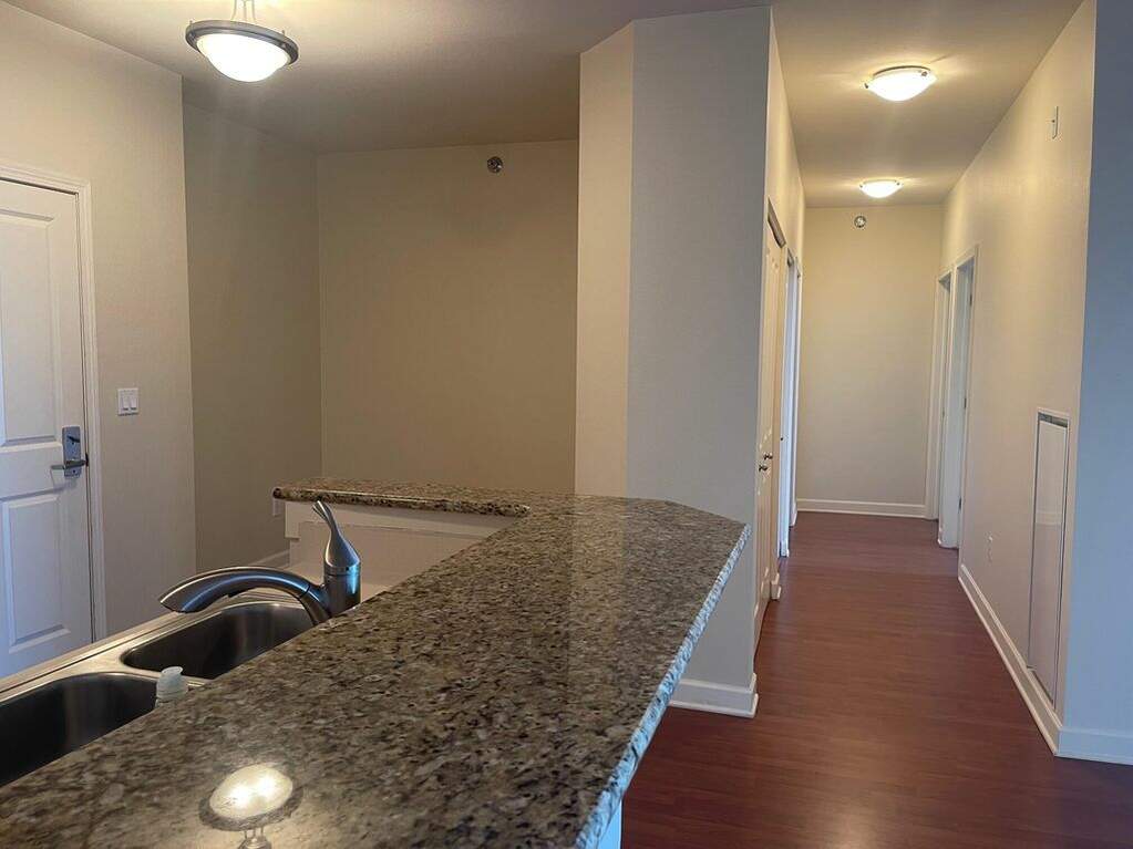 4120 S Lake Dr 254, St. Francis, WI 53235 MLS 1860229 properties