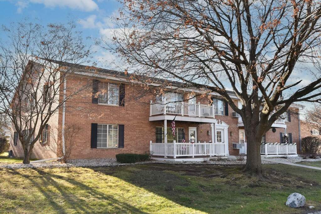 139 Heidel Rd 5, Thiensville, WI 53092 MLS 1860235 properties SE