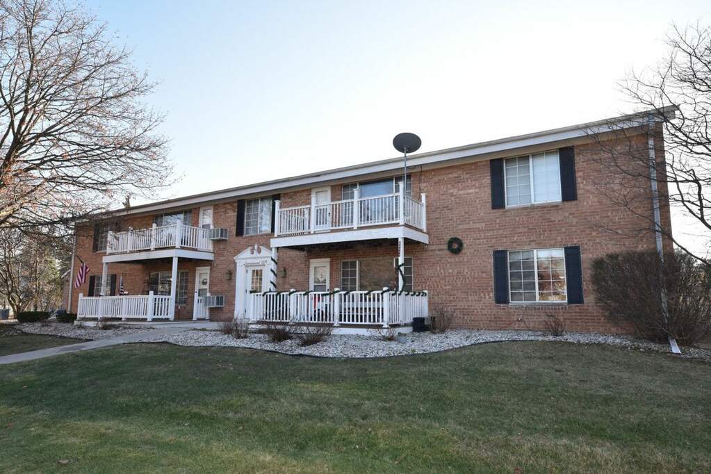 139 Heidel Rd 5, Thiensville, WI 53092 MLS 1860235 properties SE