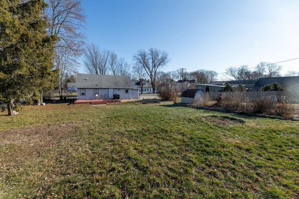 231 N Ridge St, Hustisford, WI 53034 MLS 1861060 properties SE