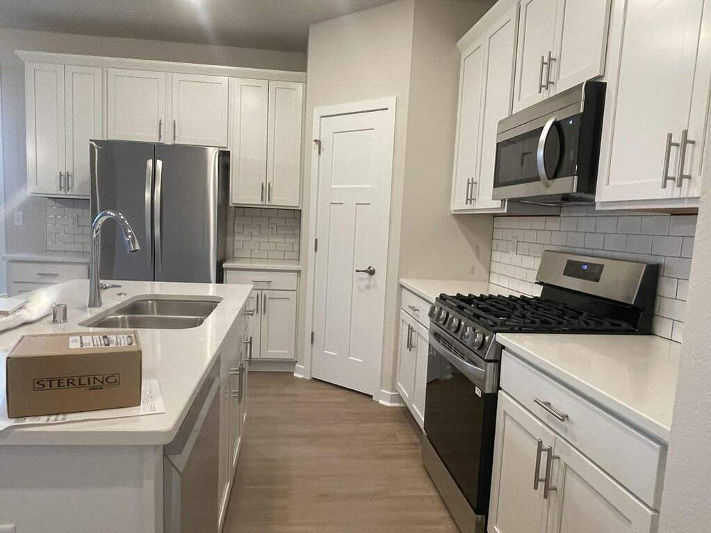 4309 19th St, Kenosha, WI 53144 MLS 1861074 properties SE Wisconsin