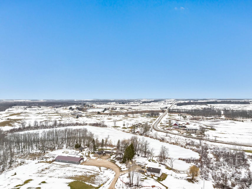 3902 Long Lake Rd, Brillion, WI 54110 MLS 1862631 properties SE