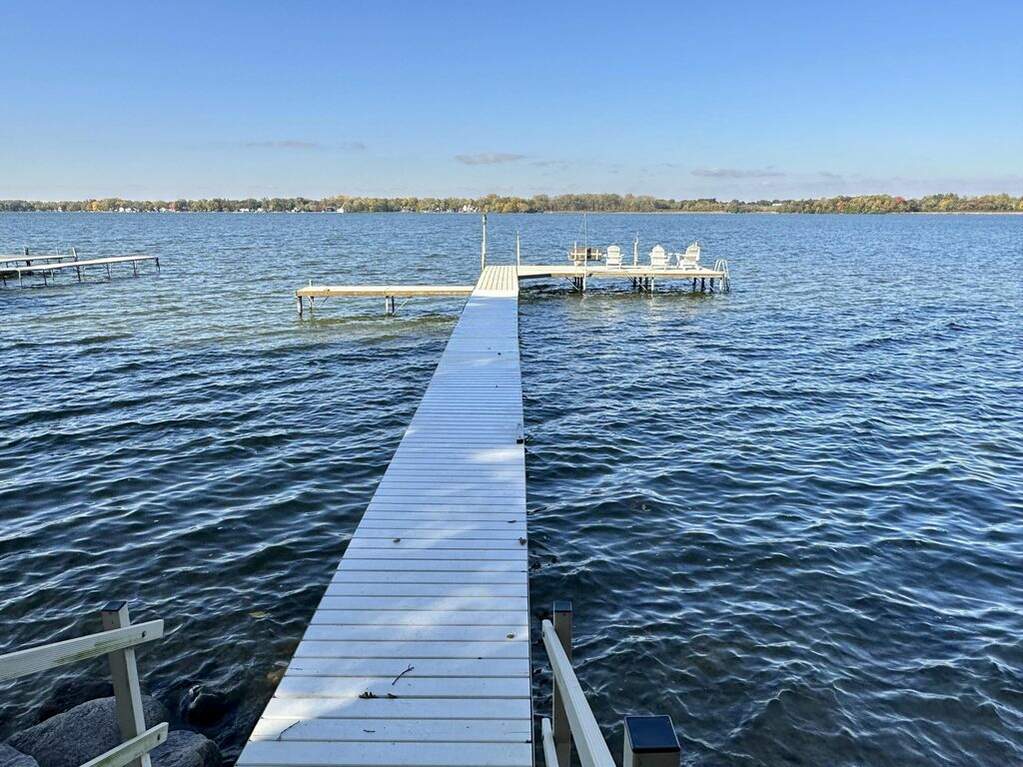 2005 E Lake Shore Dr 2007, Twin Lakes, WI 53181 MLS 1862750