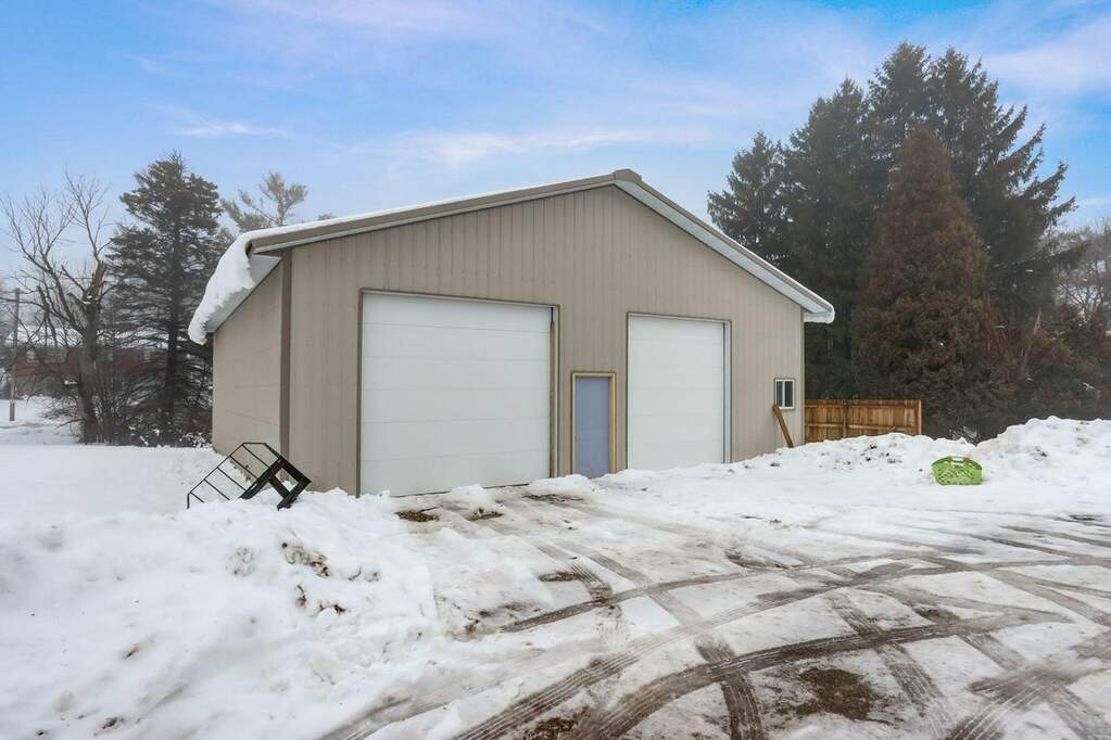 N1408 Townhall Rd, Walworth, WI 53184 MLS 1862963 properties SE Wisconsin