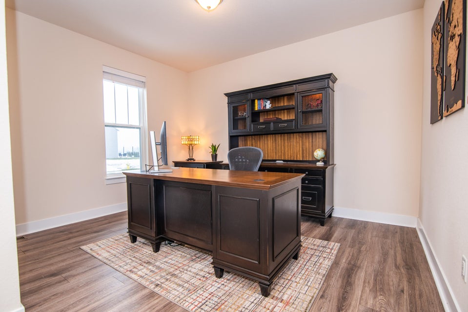 681 Spur Rd, Slinger, WI 53086 MLS 1863482 properties SE Wisconsin