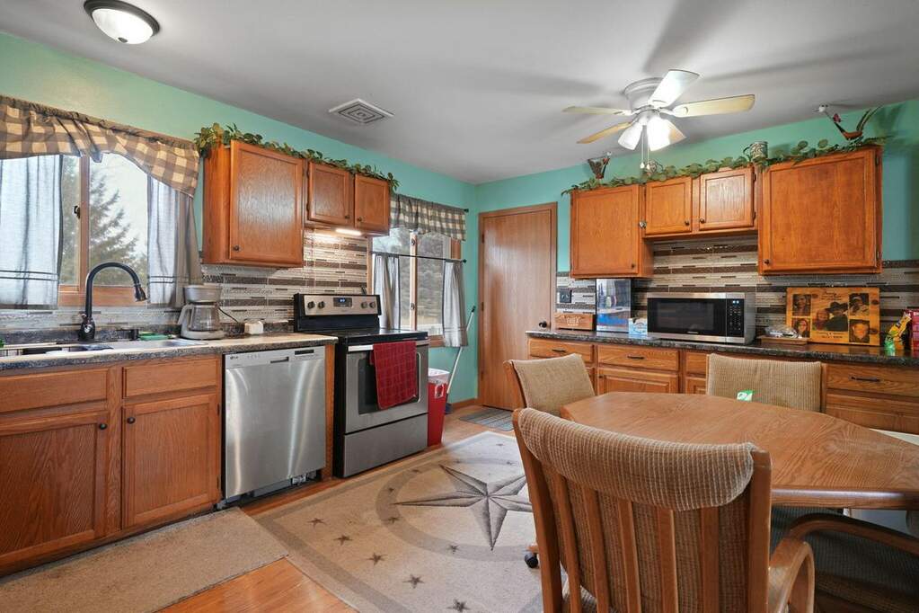 197 Ballard St, Sharon, WI 53585 MLS 1864421 properties SE Wisconsin