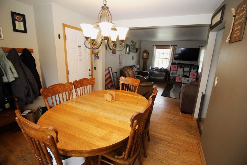 731 Church St, Clyman, WI 53016 MLS 1868251 properties SE Wisconsin