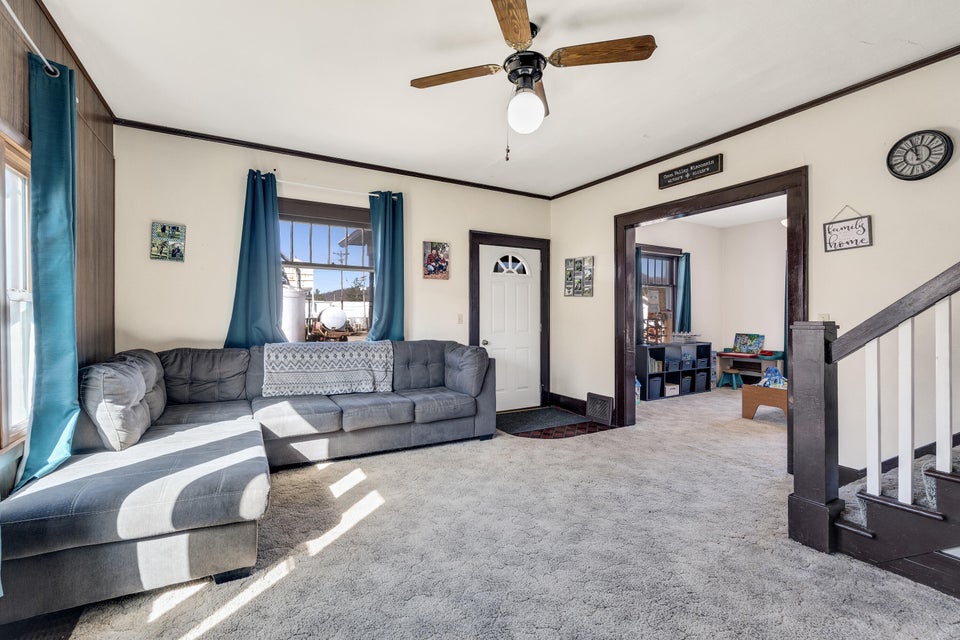 102 Babcock St, Coon Valley, WI 54623 MLS 1868578 properties La Crosse