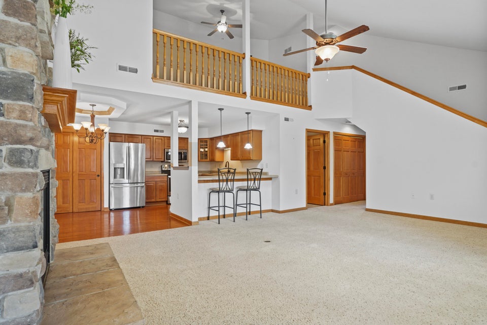 W397N5953 Autumn Woods Dr, Oconomowoc, WI 53066 MLS 1871578